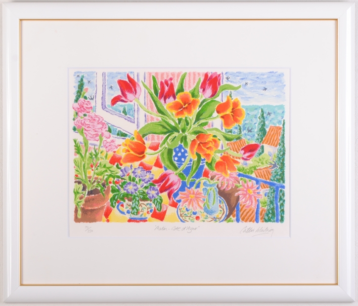 花の絵画をシルクスクリーンの版画で制作したキャシー・ホワイ 
